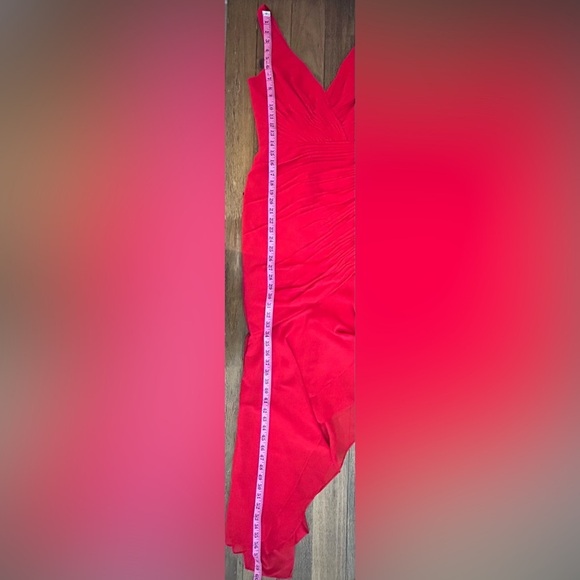 Mac Duggal Red Ruffle Asymmetric Ruched
Sheath Dress Size Wedding Flattering - Picture 12 of 12